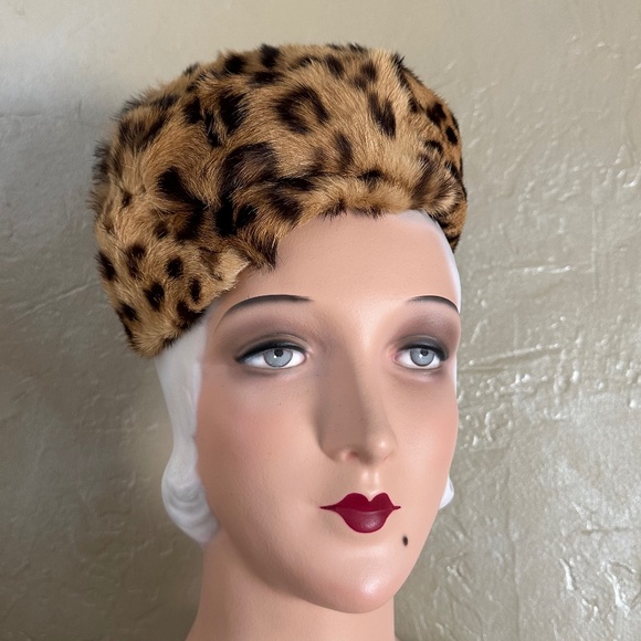 GENUINE LEOPARD FUR 1940's HAT